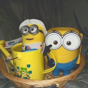 Despicable me minions fun gift basket